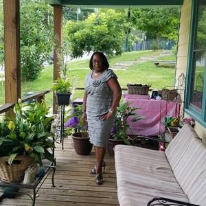 Meet your Posher, Roberta